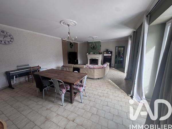 Maison à vendre 8 pièces 180 m² Valence-en-Poitou