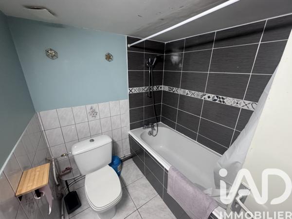 Maison à vendre 8 pièces 180 m² Valence-en-Poitou