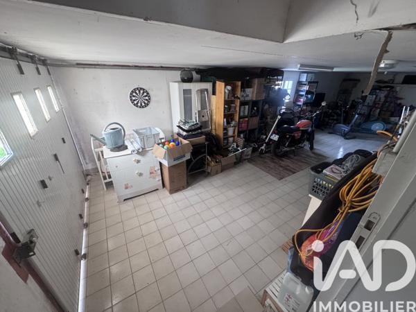 Maison à vendre 8 pièces 180 m² Valence-en-Poitou