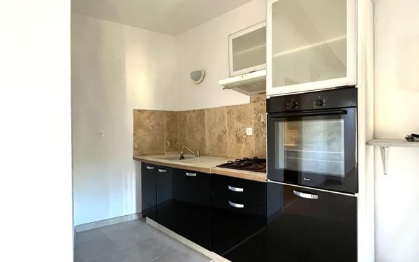 Appartement à vendre    3 pièces • 50 m2 Brignoles