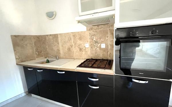 Appartement à vendre    3 pièces • 50 m2 Brignoles