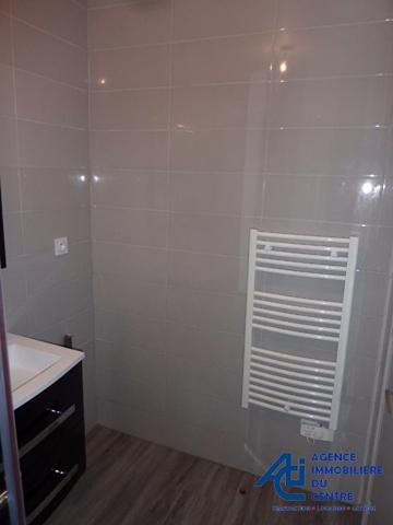 Appartement à louer Pontivy : 3 pièces, 47m² avec 2 chambre(s) à 610€ - AJP Immobilier Pontivy