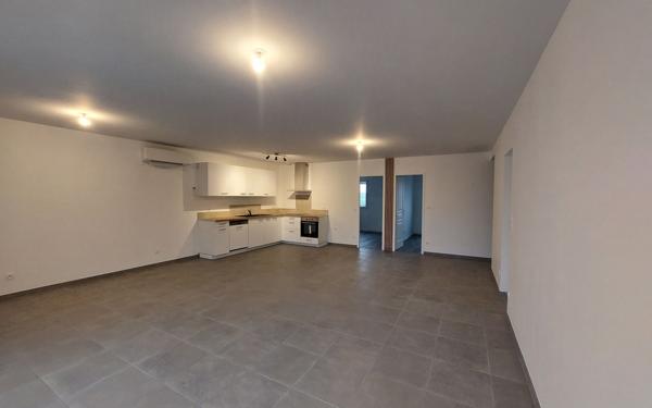 Maison à louer    4 pièces •  Le Fresne