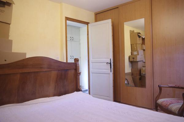 AUCH SUD Maison à vendre 8 pièces; grand sous-sol, piscine sur terrain de 1500 m² .