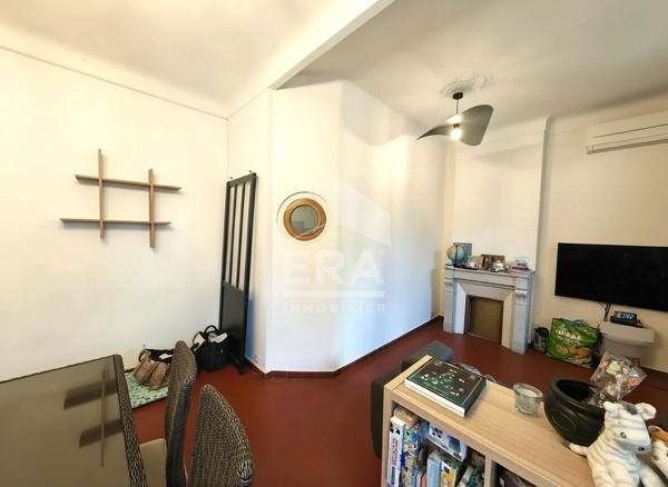 Appartement T3 + Terrasse  de 24m2 à Marseille - Quartier Baille
