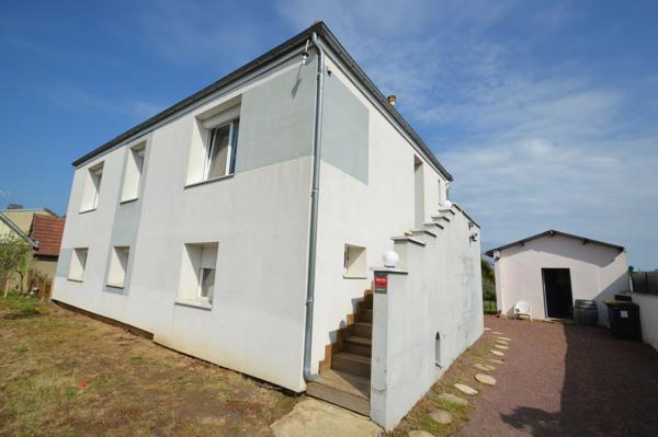 Vente                                                      Maison
                        
                     7 pièces                      140 m2                     à Moncé-en-Belin