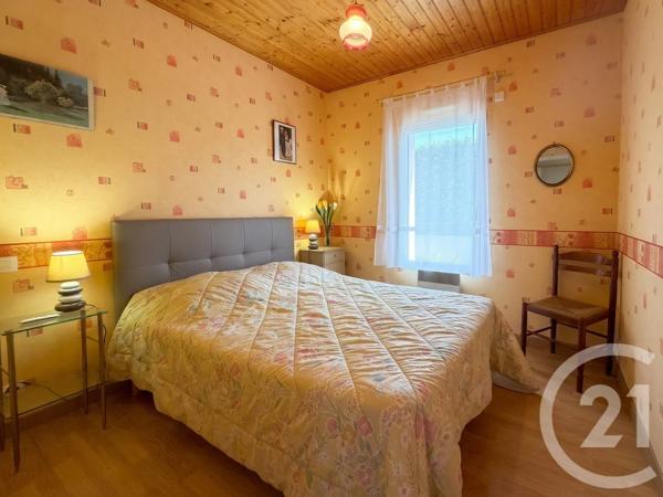 Maison à vendre  7 pièces - 168,99 m 2   ST VINCENT SUR JARD  - 85