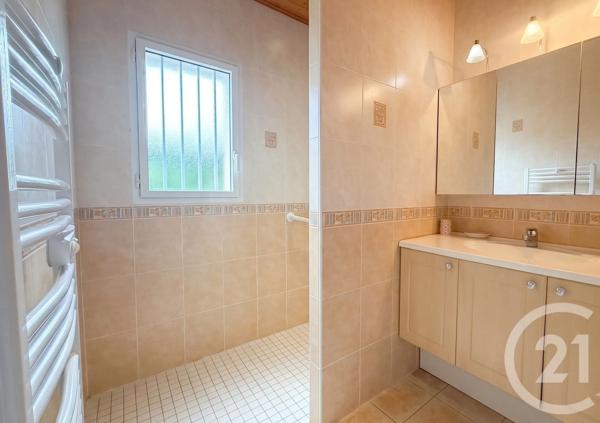 Maison à vendre  7 pièces - 168,99 m 2   ST VINCENT SUR JARD  - 85