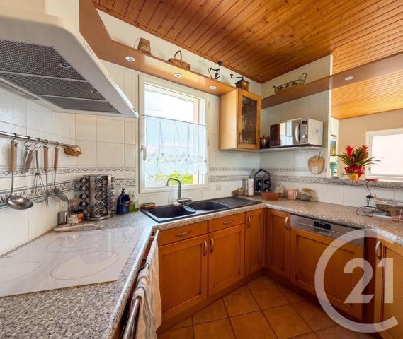 Maison à vendre  7 pièces - 168,99 m 2   ST VINCENT SUR JARD  - 85