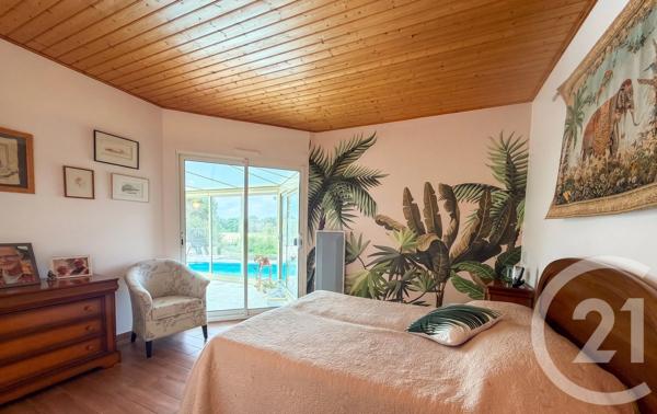 Maison à vendre  7 pièces - 168,99 m 2   ST VINCENT SUR JARD  - 85