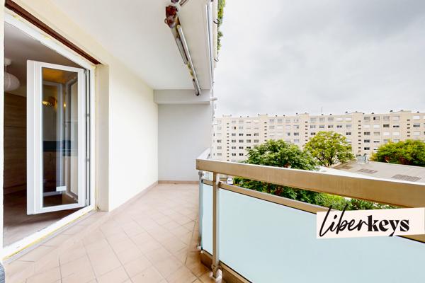 Appartement familial T4/5 en parfait état avec terrasse et stationnements intérieurs - Lyon 7ème