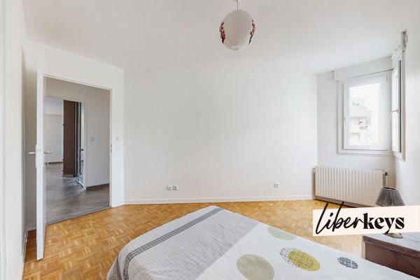 Appartement familial T4/5 en parfait état avec terrasse et stationnements intérieurs - Lyon 7ème