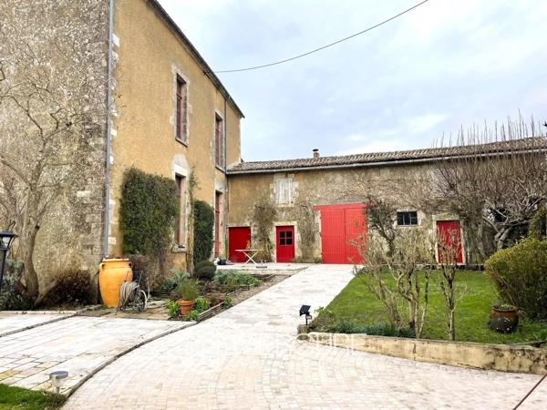 Maison à Champdeniers