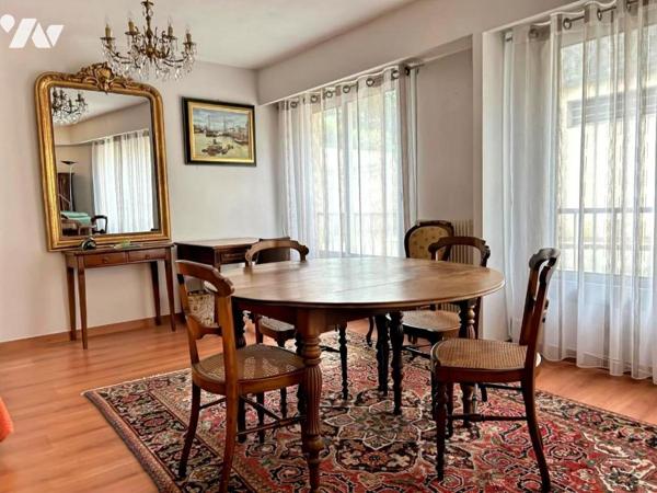 NANTES - Avenue du Parc de Procé. Lumineux T4 de 88,95 m² situé au rdc d’un immeuble de 1973