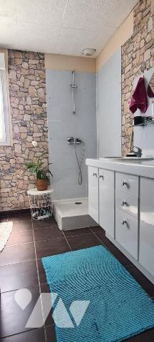 Maison d'habitation construite en 2012 de 119,75 m² 5 chambres 