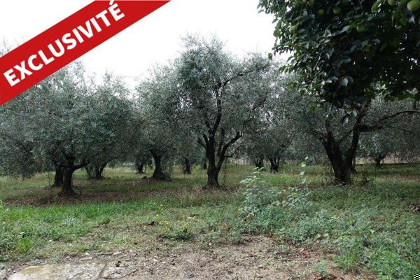 Terrain à MANOSQUE, 04100 - 841m²