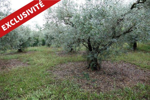 Terrain à MANOSQUE, 04100 - 841m²