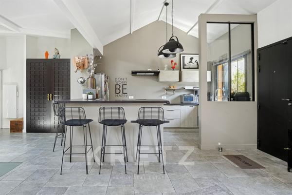 Maison type loft de plain-pied avec jardin