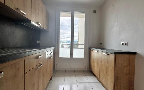 Appartement à vendre    3 pièces • 53,87 m2 Villefranche-sur-Saône