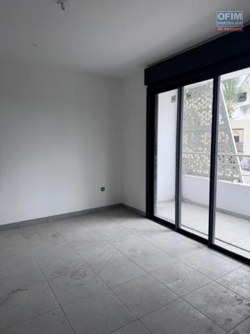 A  louer ce bel appartement de type F2 sur la résidence ARTY à Sainte Clotilde La Bretagne