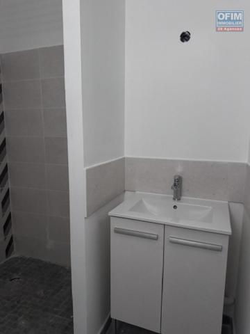 A  louer ce bel appartement de type F2 sur la résidence ARTY à Sainte Clotilde La Bretagne