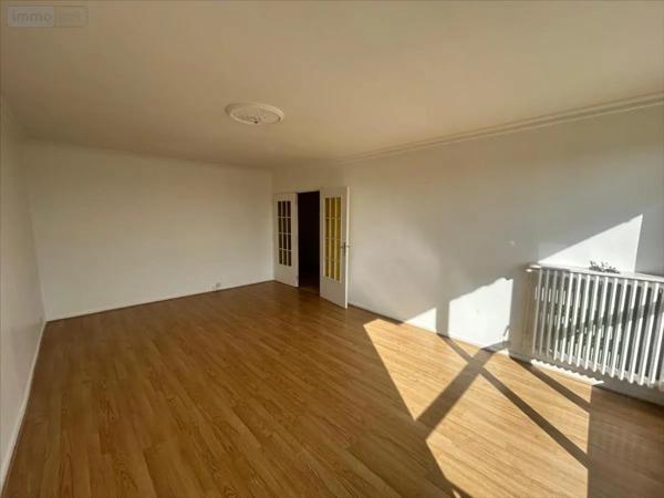 Location - Appartement Reims 51100 3 pièces 83 m 2