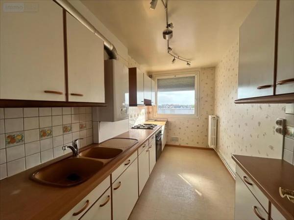 Location - Appartement Reims 51100 3 pièces 83 m 2