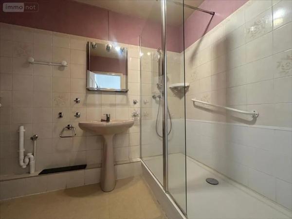 Location - Appartement Reims 51100 3 pièces 83 m 2