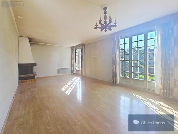 Achat - Maison Ornex 01210 4 pièces 102 m 2 989 m 2