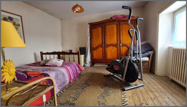 Maison à BRESSUIRE, 79300 - 5 pièces 70m²