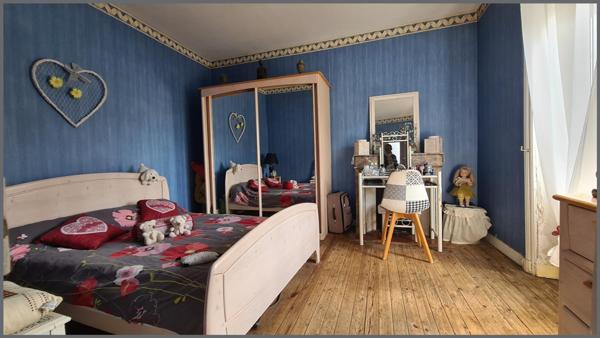 Maison à BRESSUIRE, 79300 - 5 pièces 70m²