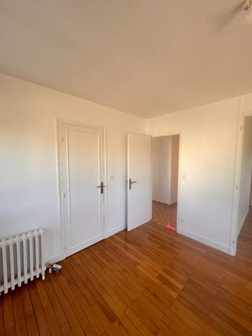 Les essarts - Maison individuelle 2 chambres - Les essarts -Terrain 410m² exposition sud sous sol chauffage gaz