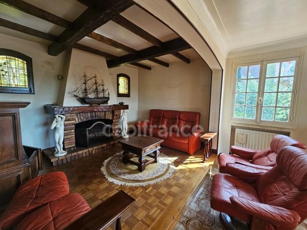 Maison à vendre 5 pièces AGAY (83), jardin, garage, deux studios !!