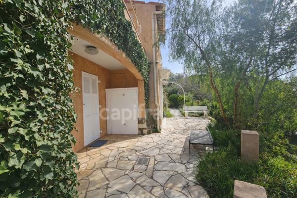 Maison à vendre 5 pièces AGAY (83), jardin, garage, deux studios !!