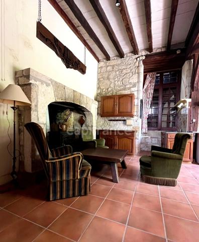 Ensemble de charme & de caractère : château, conciergerie & tour de guêt du XVIIIème près de Saint-Clar (32)