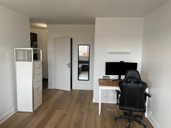 Magnifique studio avec une vue entièrement dégagée