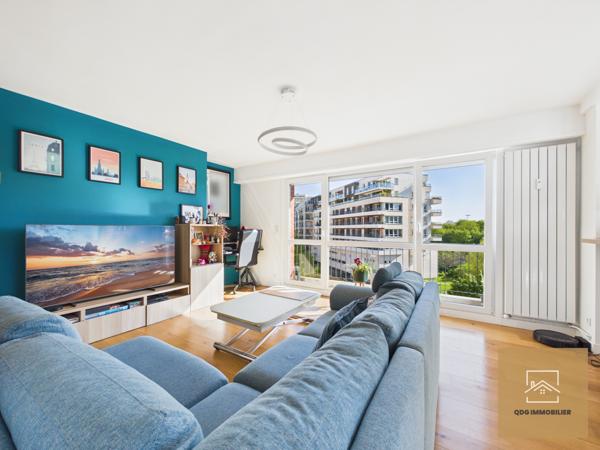 Lille (59800) Appartement 3 pièces de 80,57 m² – Lumineux avec double balcon et vue dégagée