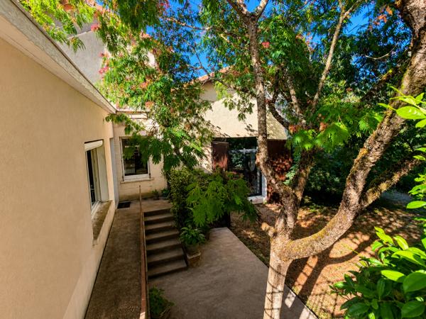 Maison St Benoit 5 pièces de 190m²