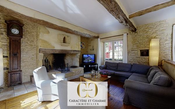 Bergerac (24100) Domaine touristique en Dordogne: 11 gîtes - 5 piscines - tennis - 3,5 hectares