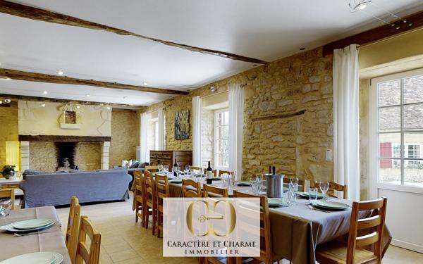 Bergerac (24100) Domaine touristique en Dordogne: 11 gîtes - 5 piscines - tennis - 3,5 hectares