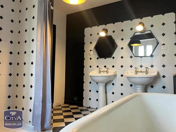 Maison à vendre 7 pièces 146m² Saint-Michel-Chef-Chef (44730)