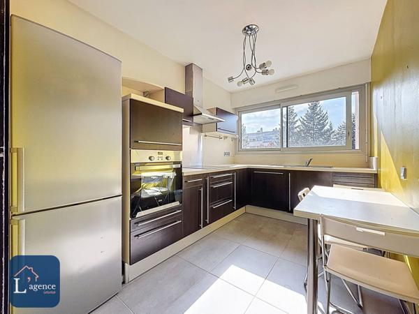 Appartement t4 –  cuisine indépendante – cave – parking – centre-ville – Ferney-Voltaire 01210