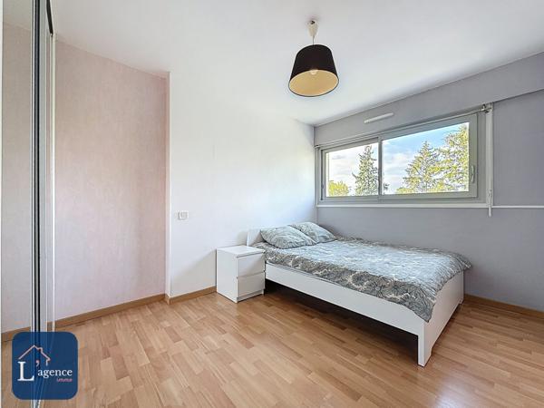 Appartement t4 –  cuisine indépendante – cave – parking – centre-ville – Ferney-Voltaire 01210