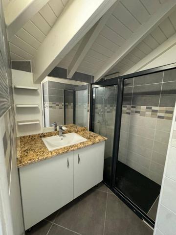 T4 non meublé BAS DU FORT VUE LAGON