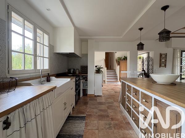 Maison à vendre 4 pièces 147 m² Ambarès-et-Lagrave