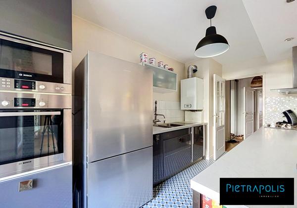 T4 de 81m² avec terrasse de 13m² situé Rue Général Dayan Villeurbanne