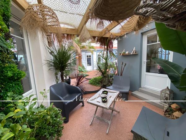 Maison à vendre 6 pièces SAINT GILLES CROIX DE VIE (85) grande maison familiale vue rivière T6 avec garage et sa cour aménagée