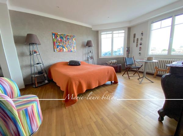 Maison à vendre 6 pièces SAINT GILLES CROIX DE VIE (85) grande maison familiale vue rivière T6 avec garage et sa cour aménagée