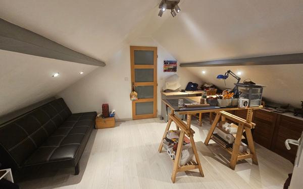 Maison à vendre    6 pièces • 166 m2 Épône