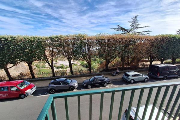 Louer appartement 3 pièces de 85 m²